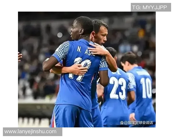 上海足球队意识争议引发热议球迷与专家观点碰撞的背后故事